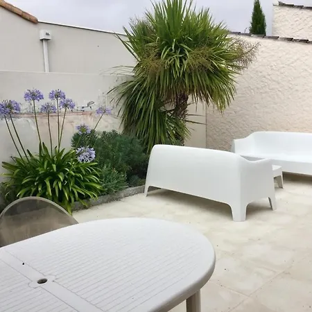 Casa de Férias Maison Les Sables-d'olonne, 4 Pieces, 6 Personnes - Fr-1-92-934